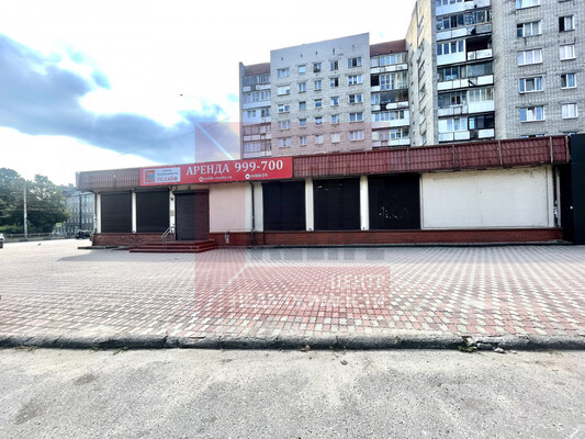 Снять  помещение свободного назначения