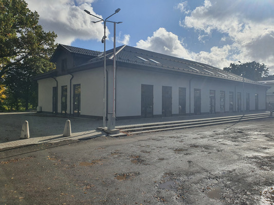 Снять  помещение свободного назначения