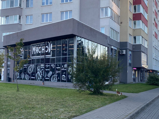 Снять  помещение свободного назначения