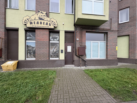 Снять  помещение свободного назначения