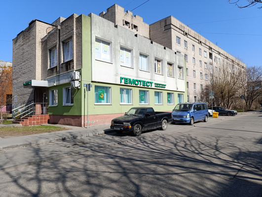 Снять  торговое помещение