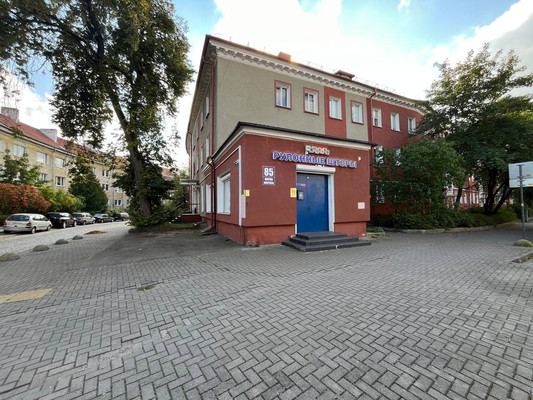 Снять  помещение свободного назначения